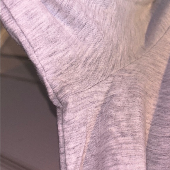 Hanro Light Gray Robe - Picture 4 of 6